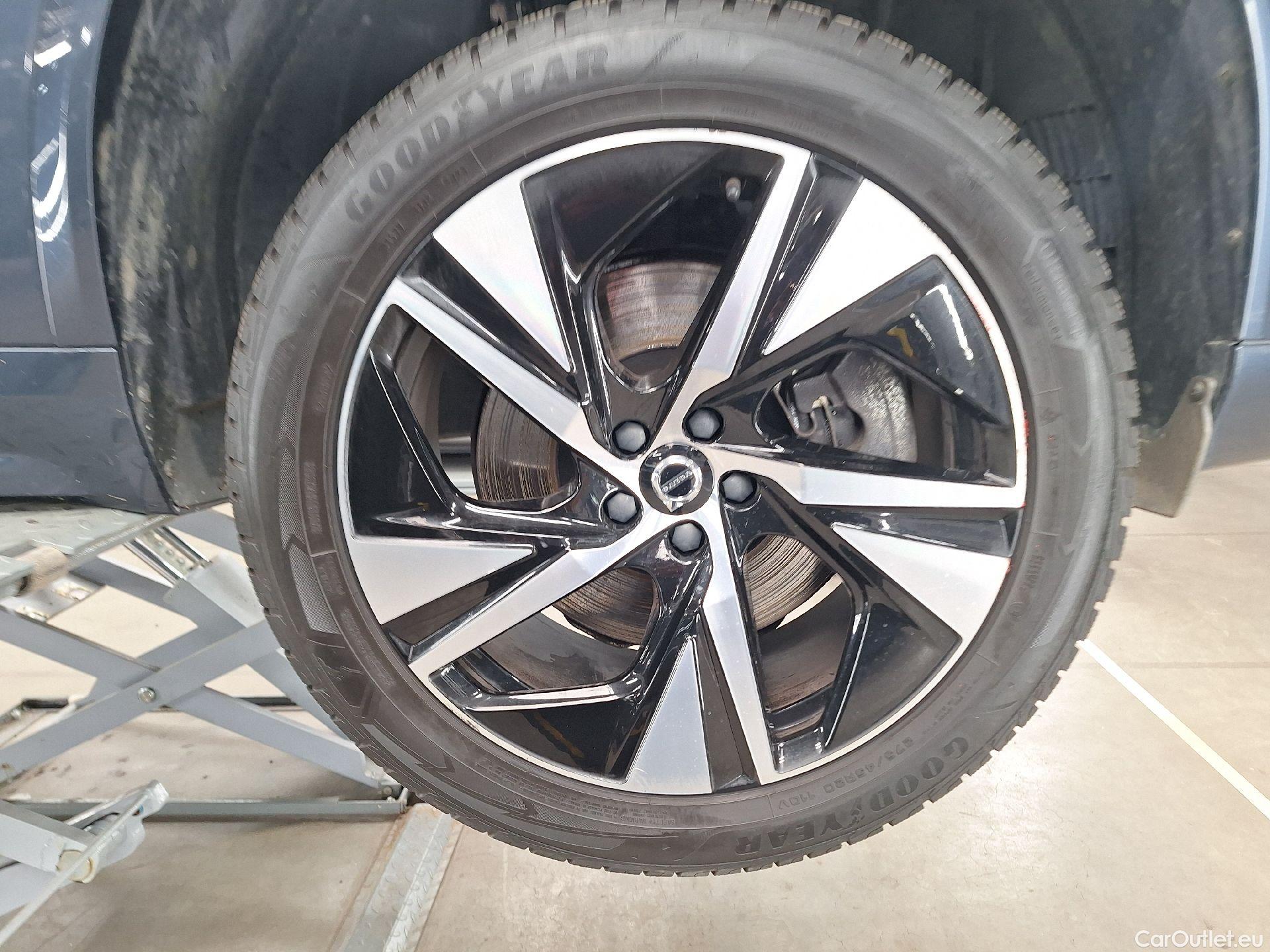  Volvo  XC90 Volvo,  FL'20 PHEV, Volvo  2.0 T8 4WD Geartronic R-Design 7PL. 5d #25