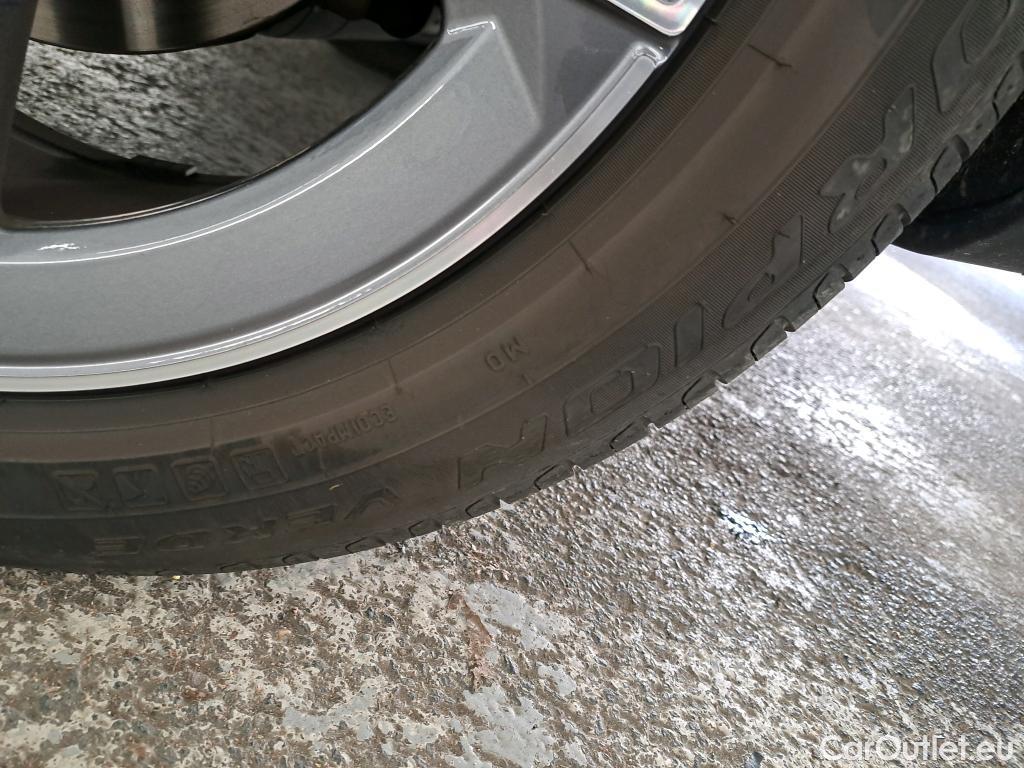  Mercedes  G-Klasee MERCEDES-BENZ GLC Coupe / 2019 / 5P / Coupé GLC 300 de Business Line 4Matic #18