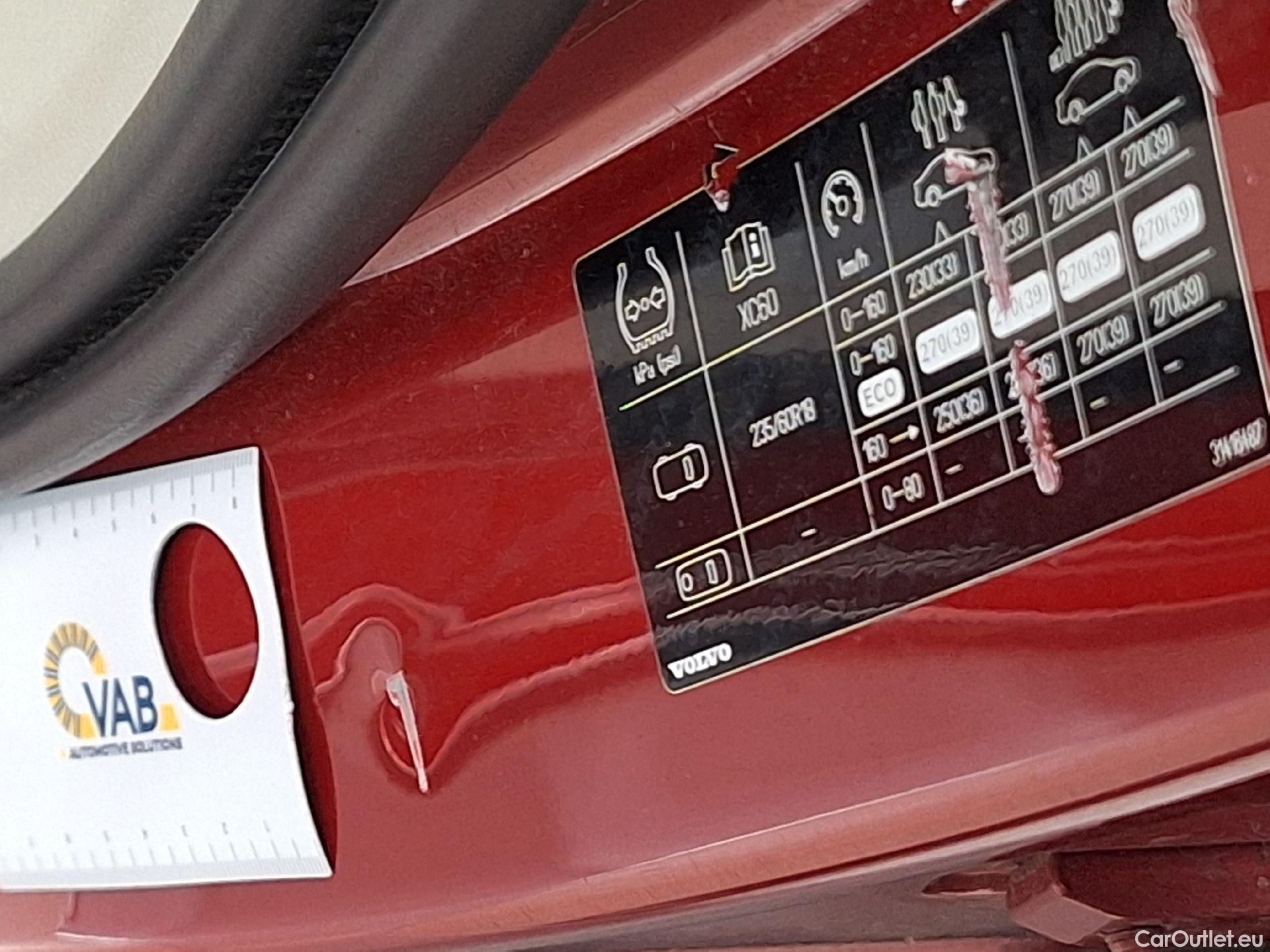  Volvo  XC60 Volvo,  '17, Volvo  T8 e4x4 Geartronic Momentum Pro 5d #37