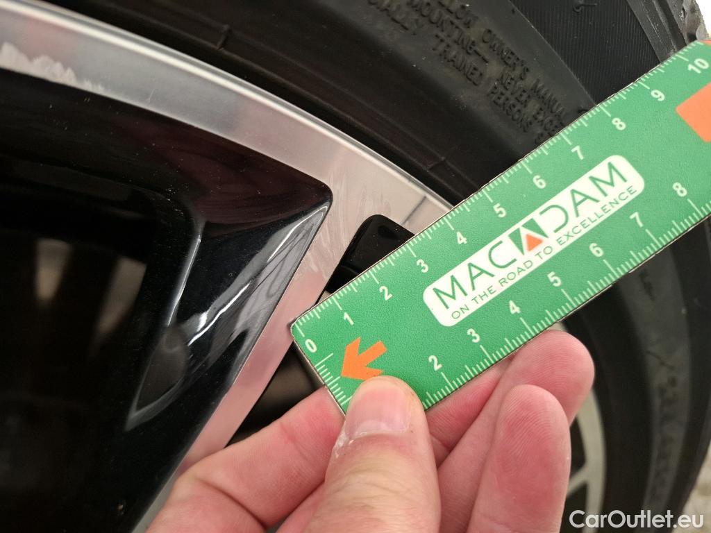  Mercedes  GLC MERCEDES-BENZ  / 2022 / 5P / SUV  300 de AMG Line 4MATIC #15