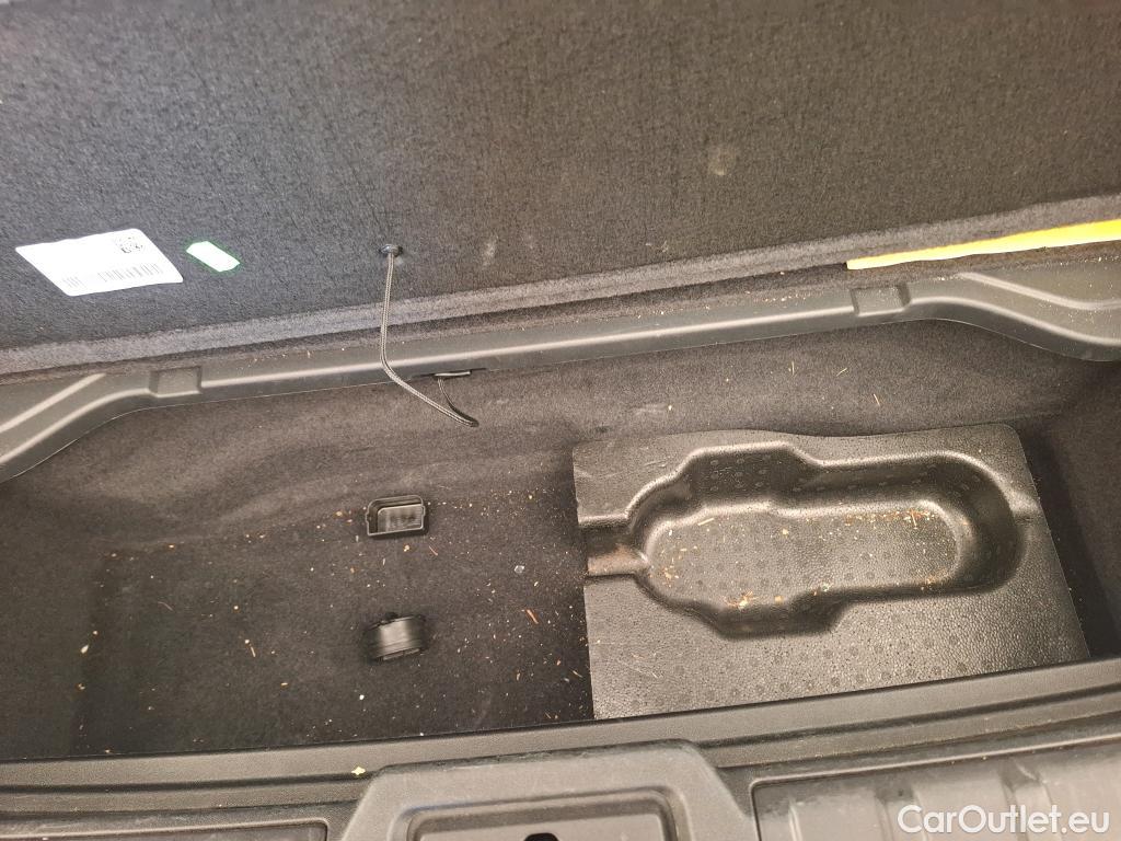  Porsche  Taycan  93kWh BVA #4