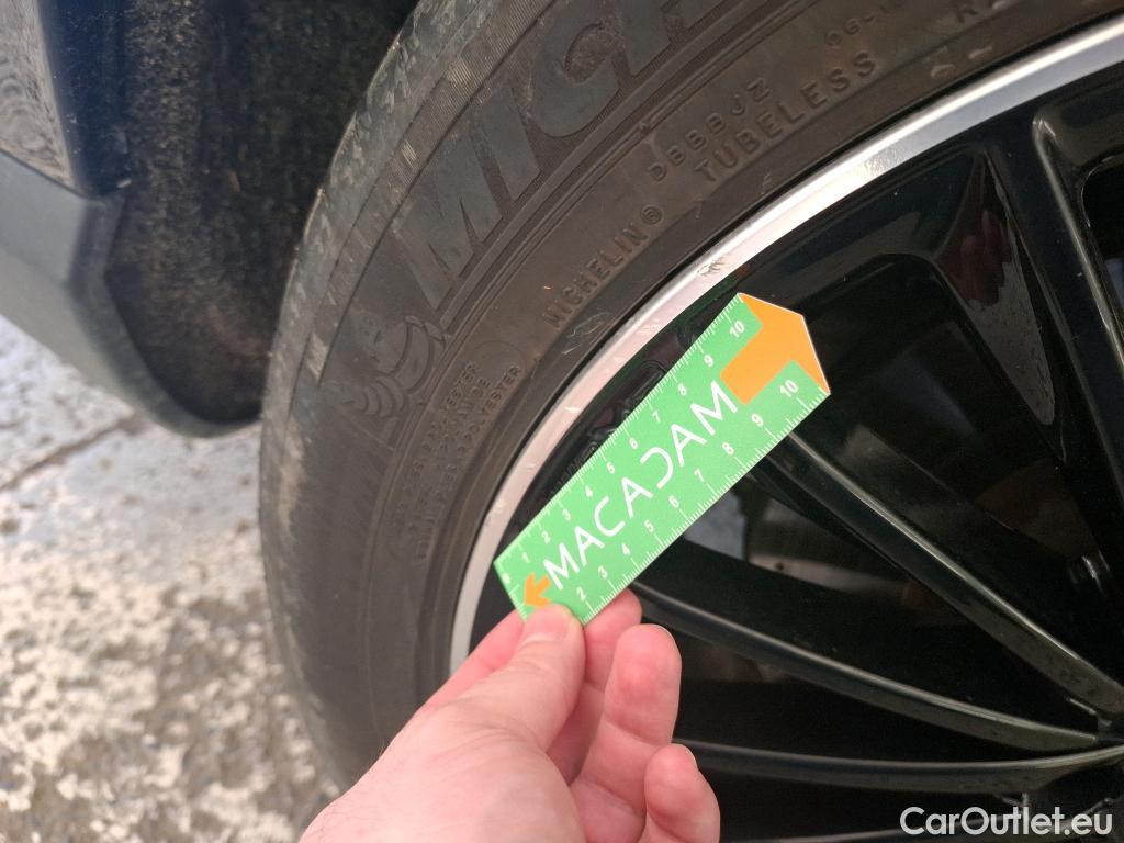  Mercedes  GLC MERCEDES-BENZ  / 2022 / 5P / SUV  400 e AMG Line 4MATIC #11