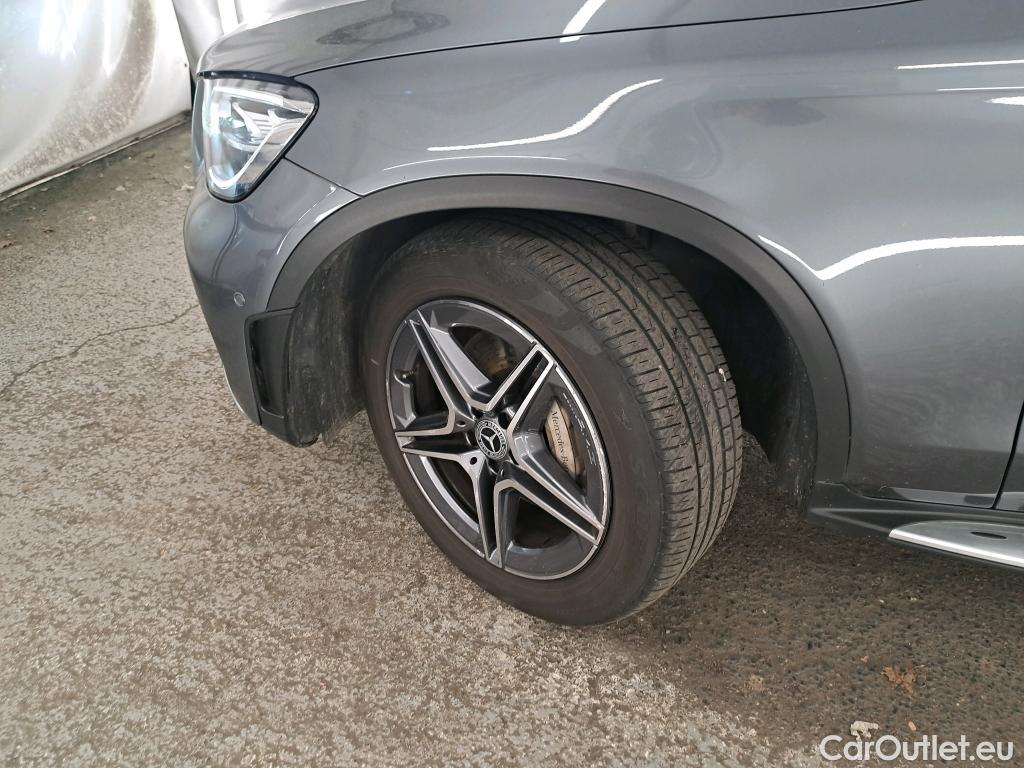  Mercedes  G-Klasee MERCEDES-BENZ GLC Coupe / 2019 / 5P / Coupé GLC 300 de Business Line 4Matic #3