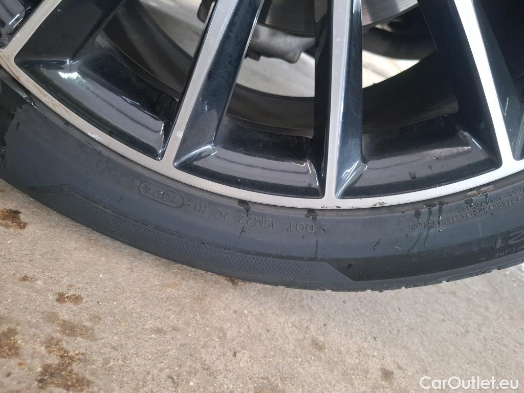  Mercedes  G-Klasee MERCEDES-BENZ GLE / 2020 / 5P / SUV GLE 350 de 4MATIC AMG Line #56