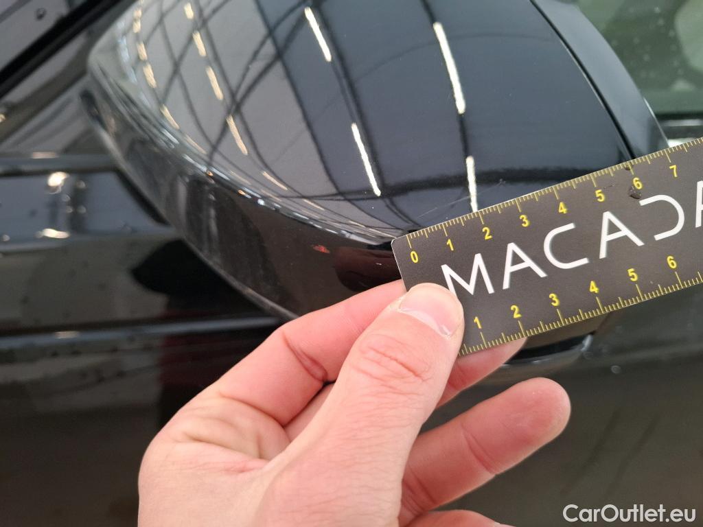  Land Rover  Range Rover LAND ROVER  Velar / 2017 / 5P / SUV 2.0 P400e PHEV BVA R-Dynamic SE #33