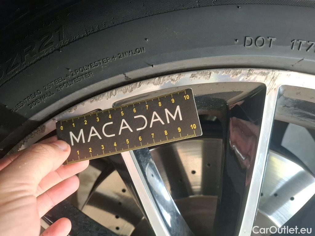  Mercedes  G-Klasee MERCEDES-BENZ GLE / 2020 / 5P / SUV GLE 350 de 4MATIC AMG Line #38