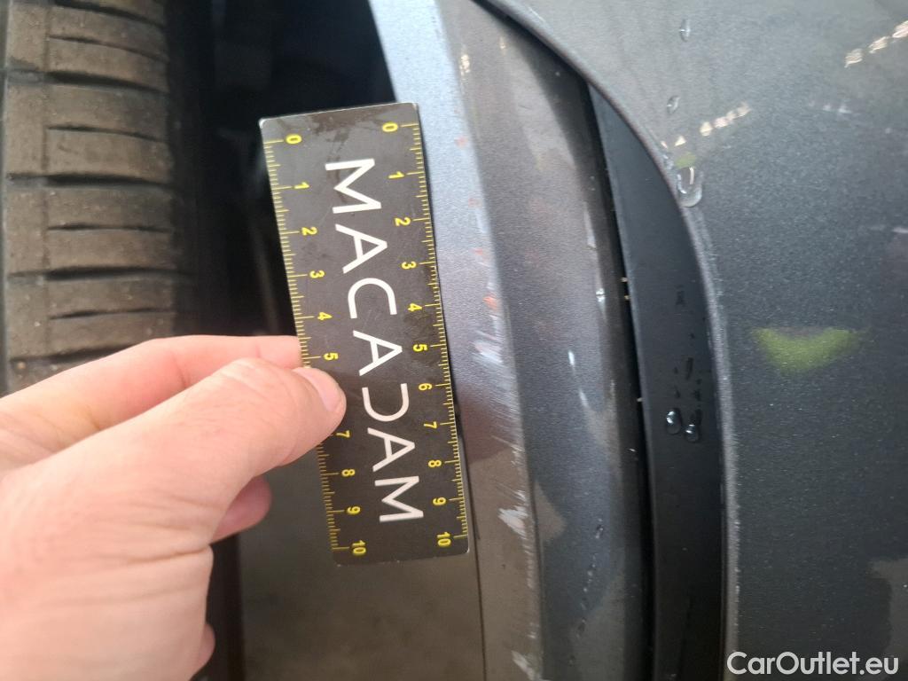  Mercedes  G-Klasee MERCEDES-BENZ GLE / 2020 / 5P / SUV GLE 350 de 4MATIC AMG Line #73