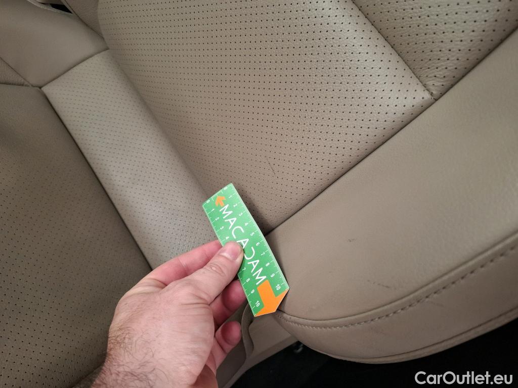  Porsche  Taycan  93kWh BVA #9