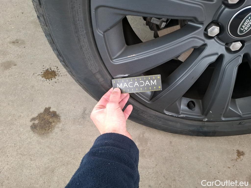  Land Rover  Range Rover LAND ROVER  Velar / 2017 / 5P / SUV 2.0 P400e PHEV BVA R-Dynamic SE #26