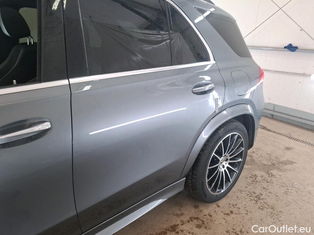  Mercedes  G-Klasee MERCEDES-BENZ GLE / 2020 / 5P / SUV GLE 350 de 4MATIC AMG Line #60