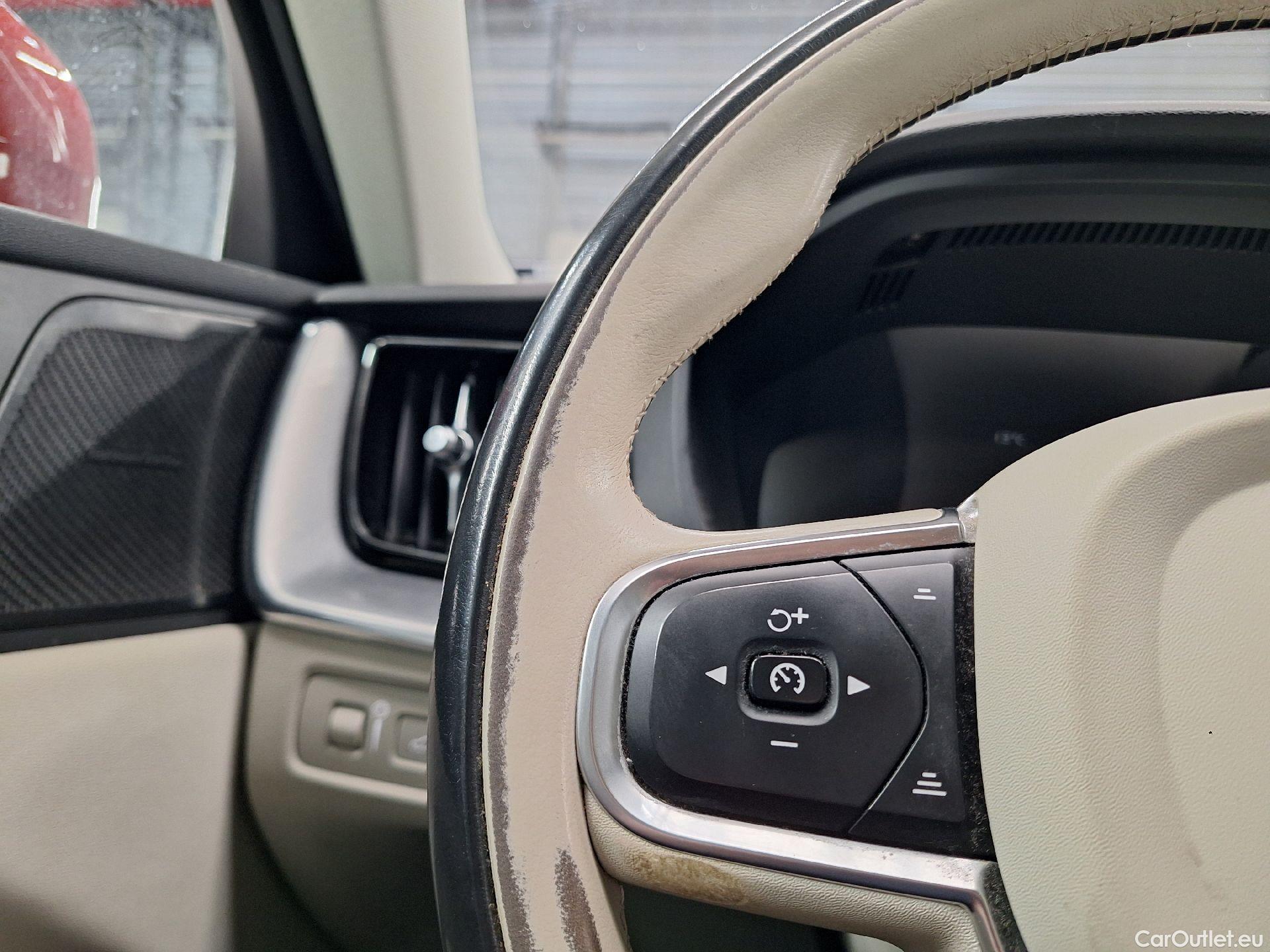  Volvo  XC60 Volvo,  '17, Volvo  T8 e4x4 Geartronic Momentum Pro 5d #2