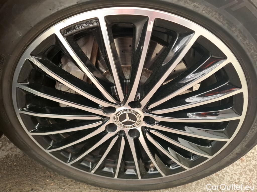  Mercedes  GLC MERCEDES-BENZ  / 2022 / 5P / SUV  300 de AMG Line 4MATIC #12