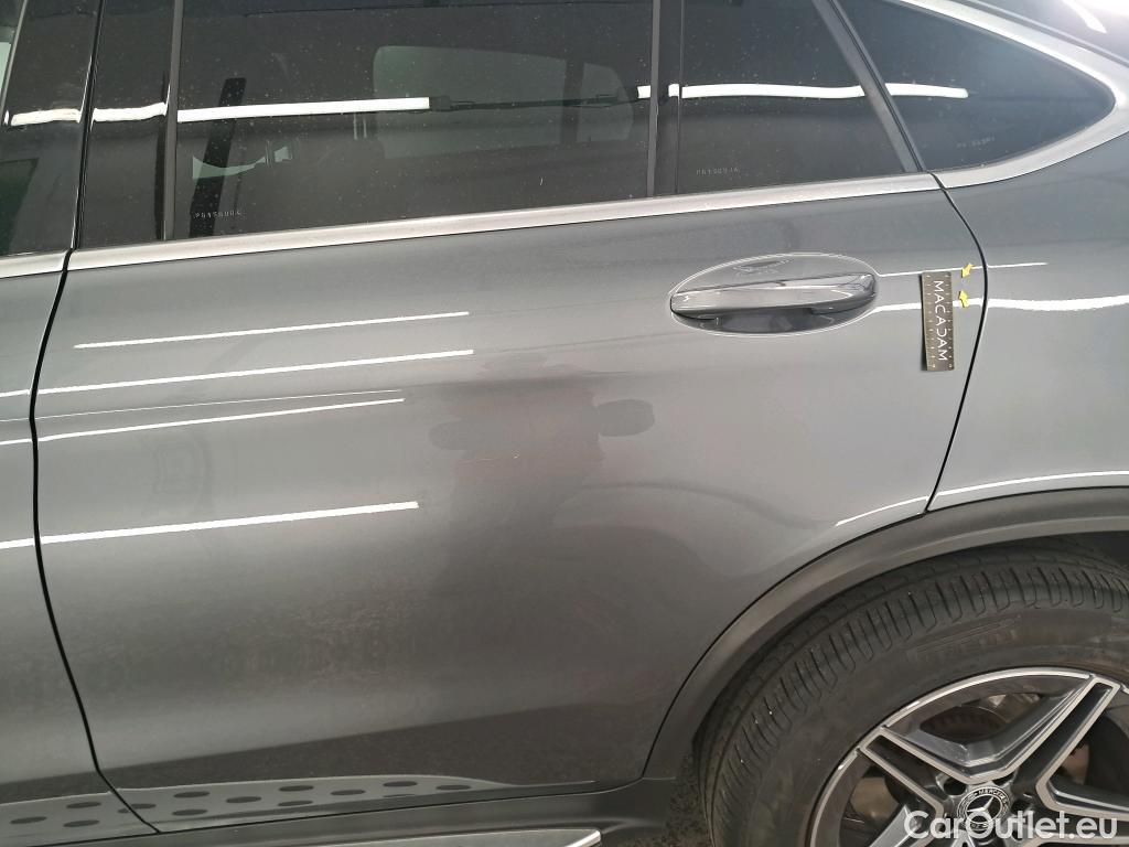  Mercedes  G-Klasee MERCEDES-BENZ GLC Coupe / 2019 / 5P / Coupé GLC 300 de Business Line 4Matic #31