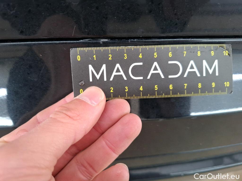  Land Rover  Range Rover LAND ROVER  Velar / 2017 / 5P / SUV 2.0 P400e PHEV BVA R-Dynamic SE #52