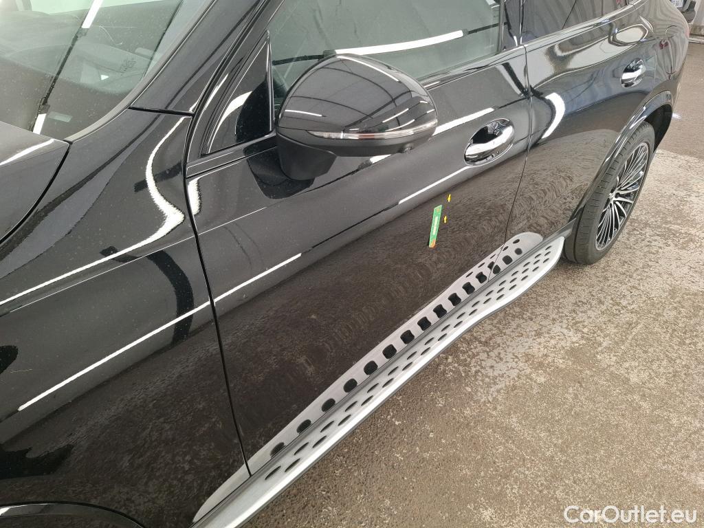  Mercedes  GLC MERCEDES-BENZ  / 2022 / 5P / SUV  300 de AMG Line 4MATIC #24