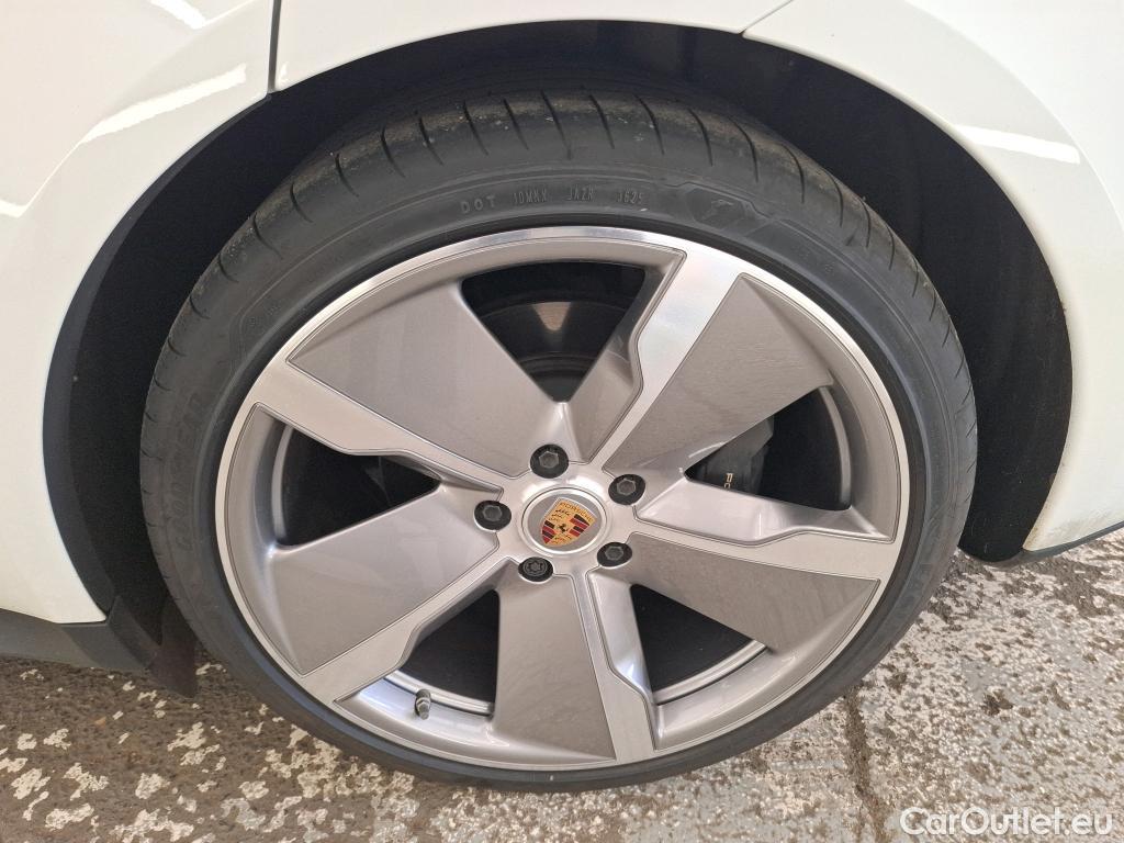  Porsche  Taycan  93kWh BVA #6