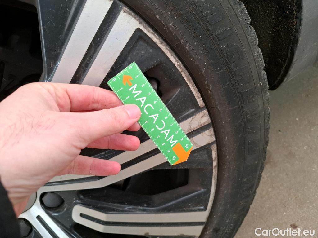  Volvo  XC90 VOLVO  5p SUV T8 Twin Engine AWD GT 8 Inscription Luxe #46