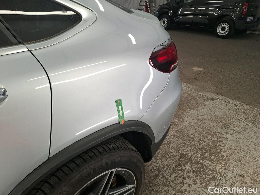  Mercedes  G-Klasee MERCEDES-BENZ GLC Coupe / 2019 / 5P / Coupé 2.0 GLC 300 E BUSINESS LINE 4MATIC #1