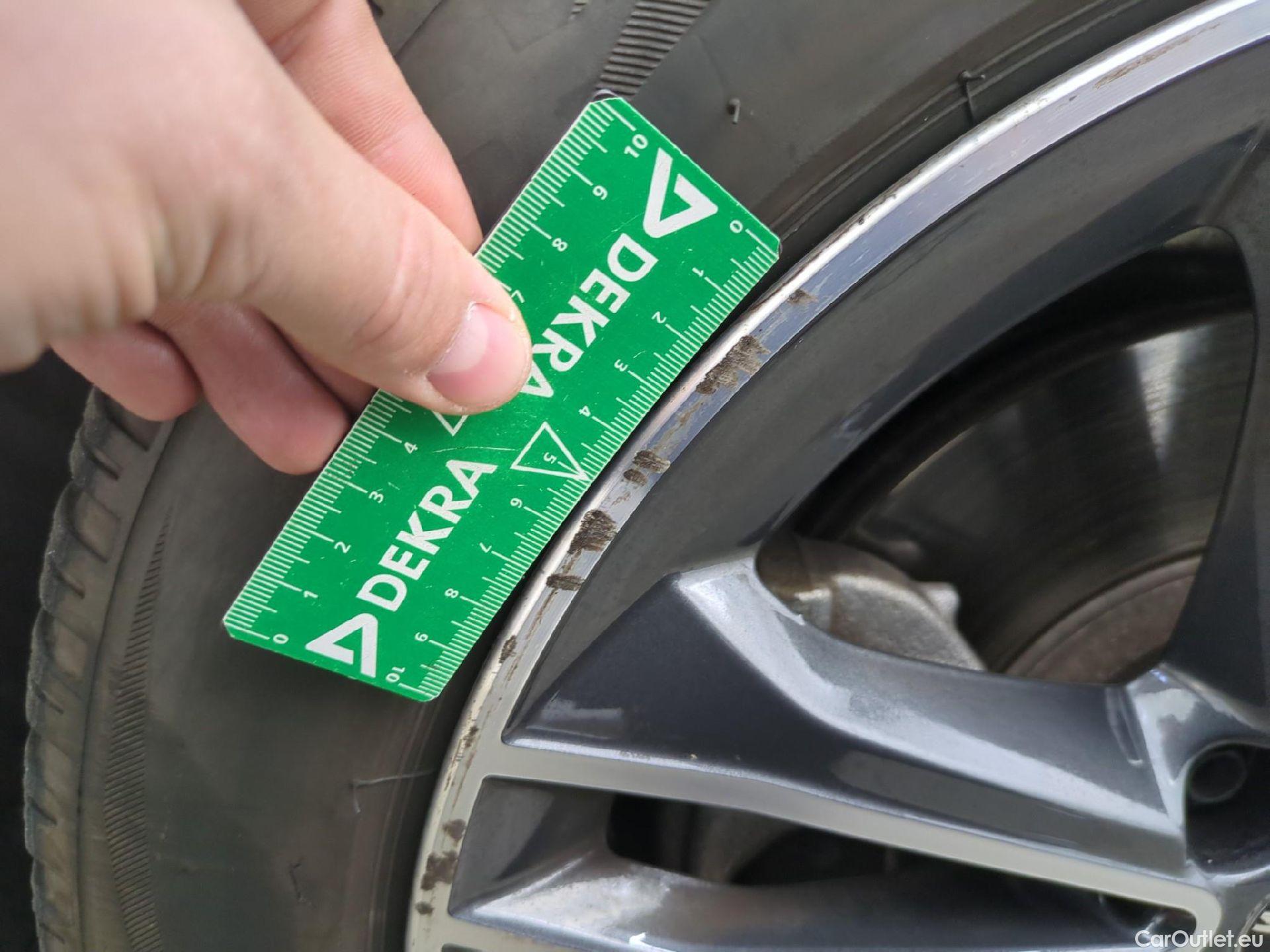  Bmw  Serie 2 Série 2 Active Tourer 218 d Sport Line 2.0 150CV BVA8 E6d #9