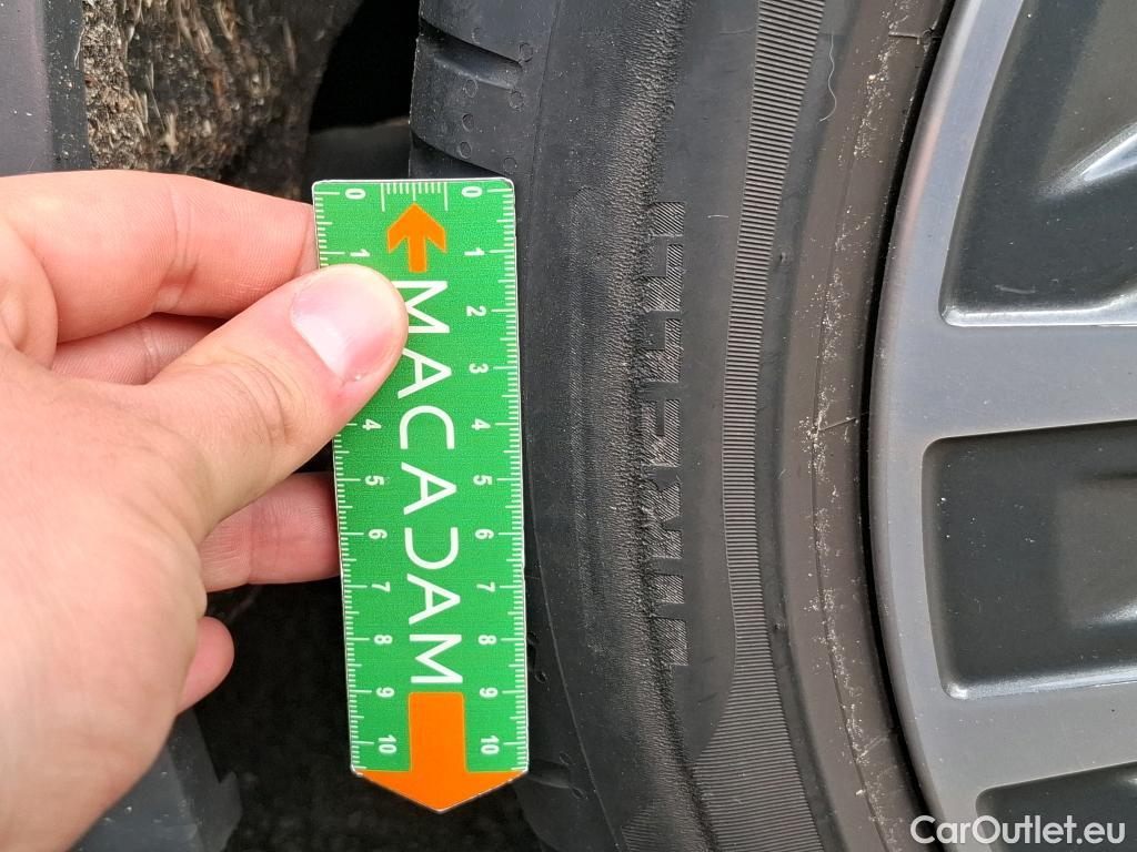  Bmw  Serie 1 BMW Série 1 / 2019 / 5P / Berline 116i DKG7 Business Design #3