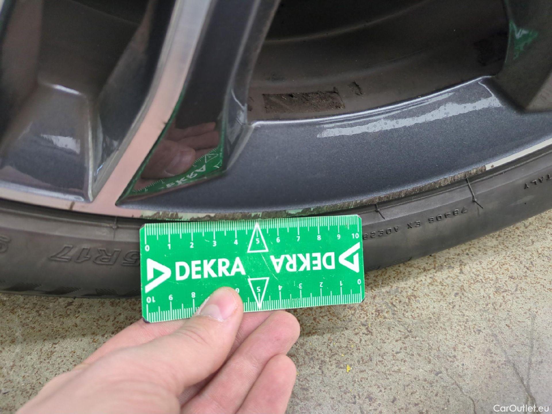  Bmw  Serie 2 Série 2 Active Tourer 218 d Sport Line 2.0 150CV BVA8 E6d #7