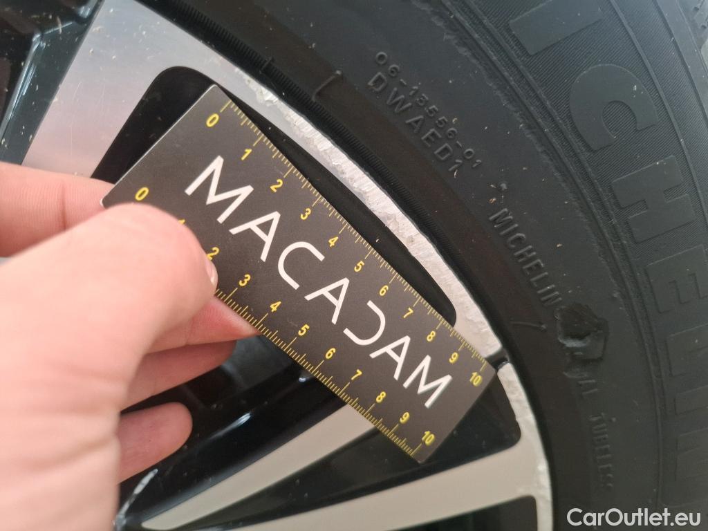  Volvo  XC90 VOLVO  / 2019 / 5P / SUV Recharge T8 AWD GT 8 Ultimate Chrome #43