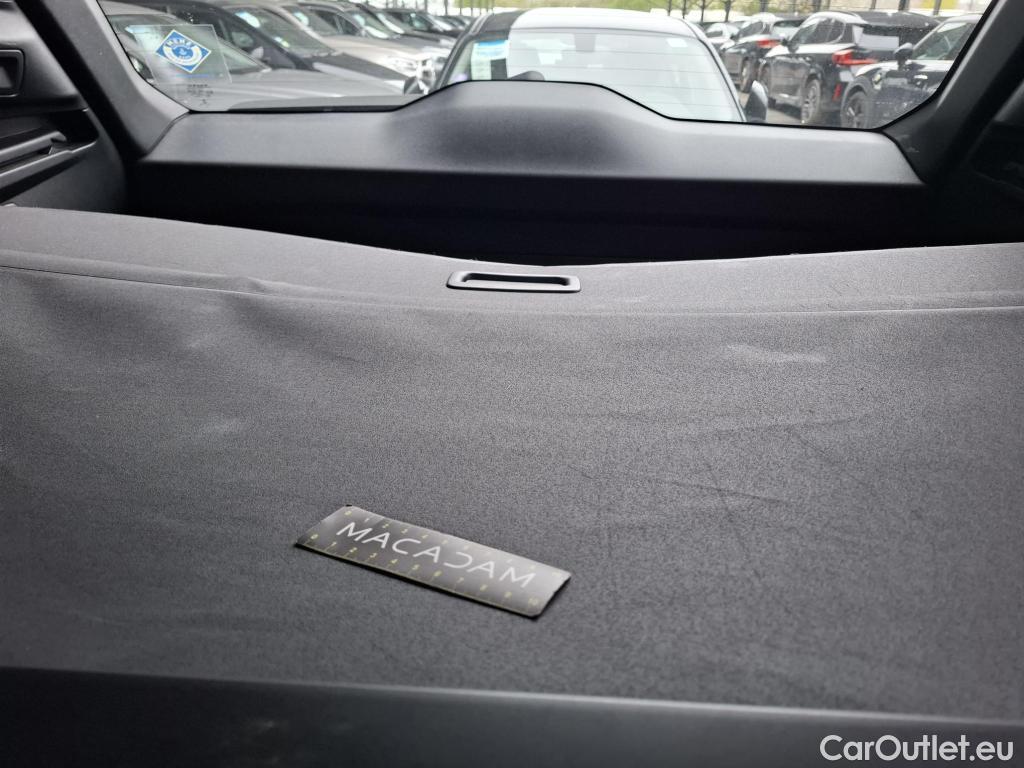  Volvo  XC90 VOLVO  / 2019 / 5P / SUV Recharge T8 AWD GT 8 Ultimate Chrome #51