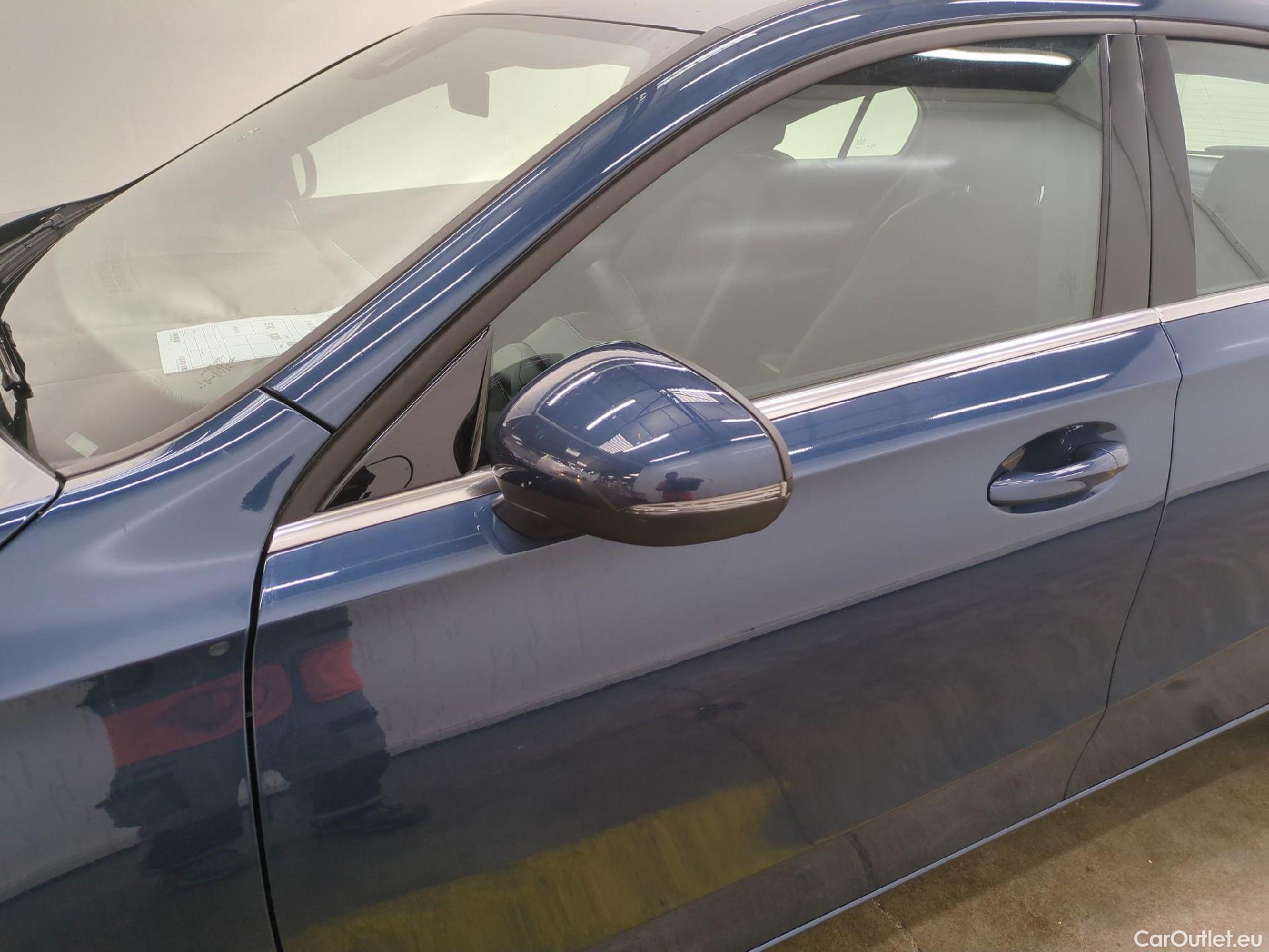  Mercedes  A-Klasse MERCEDES-BENZ Classe A Compact / 2018 / 5P / Berline A 180 Business Line 7G-DCT #35