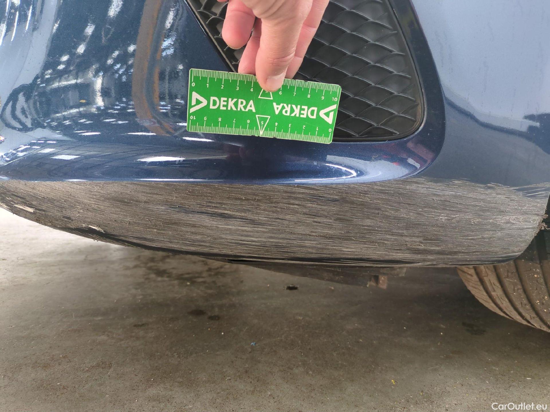  Mercedes  A-Klasse MERCEDES-BENZ Classe A Compact / 2018 / 5P / Berline A 180 Business Line 7G-DCT #12