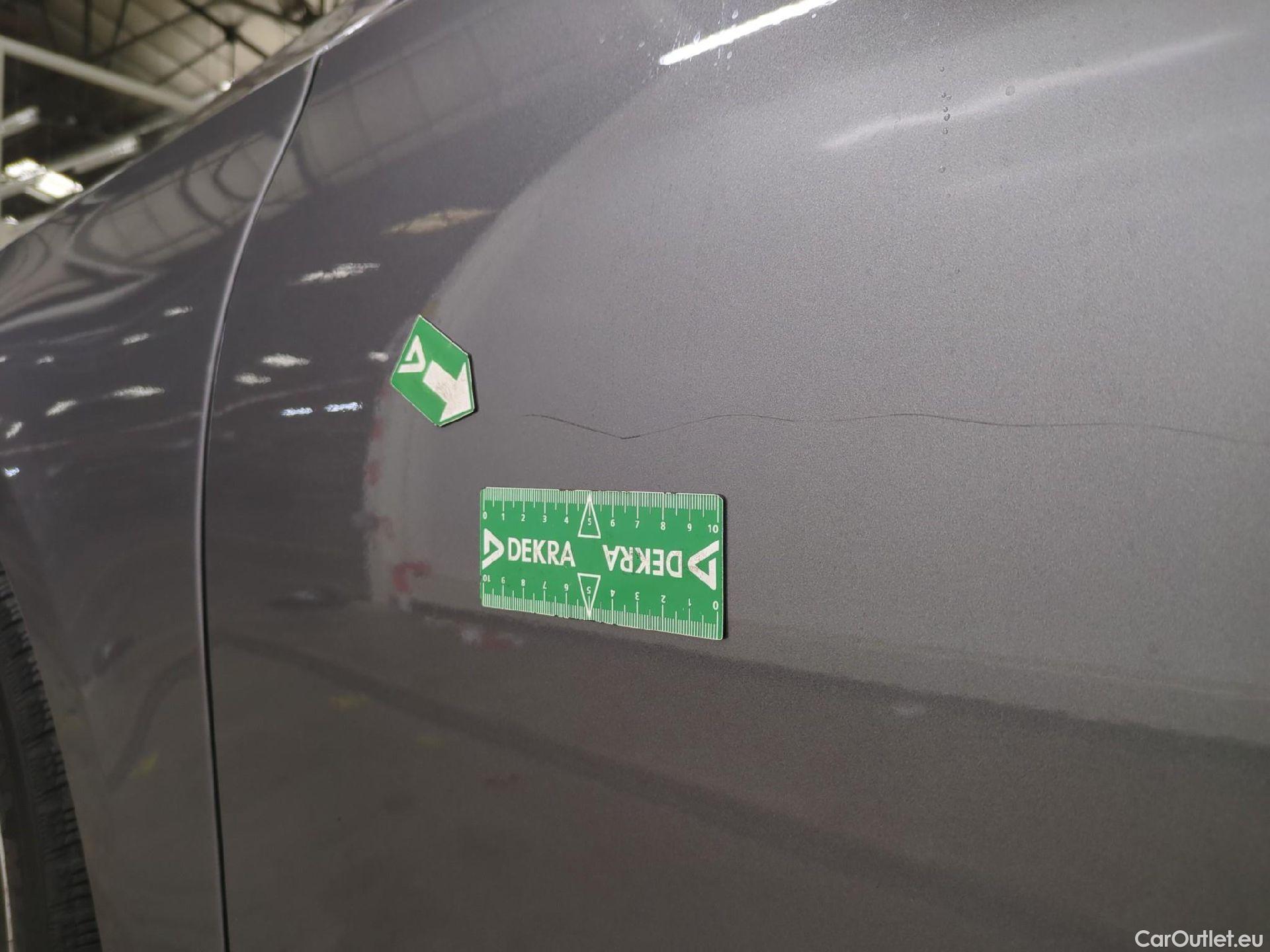  Mercedes  A-Klasse MERCEDES-BENZ Classe A Compact / 2022 / 5P / Berline A 250 e Business Line 8G-DCT #20