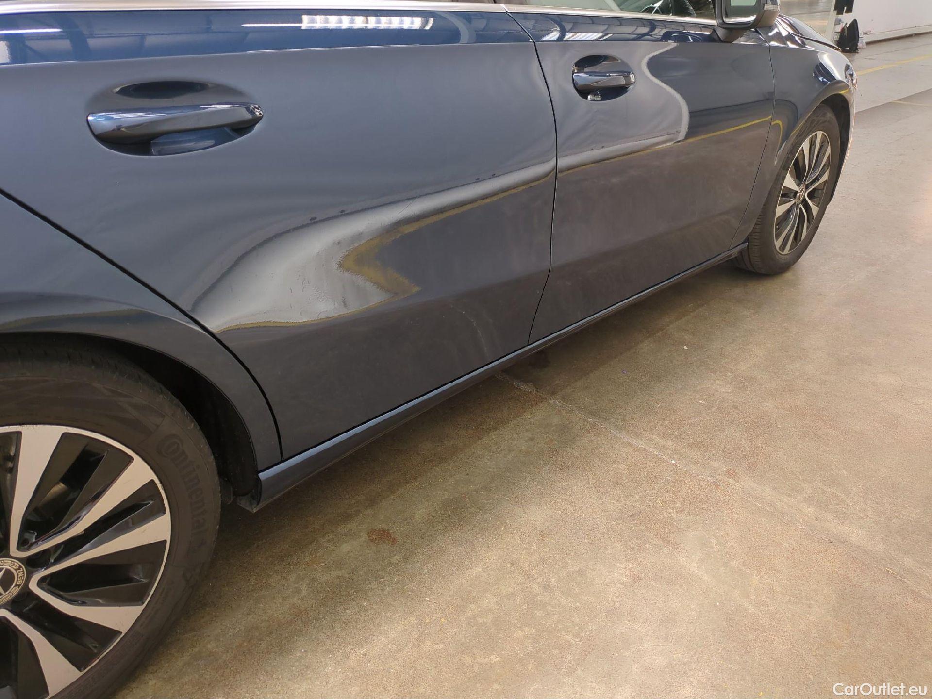  Mercedes  A-Klasse MERCEDES-BENZ Classe A Compact / 2018 / 5P / Berline A 180 Business Line 7G-DCT #24