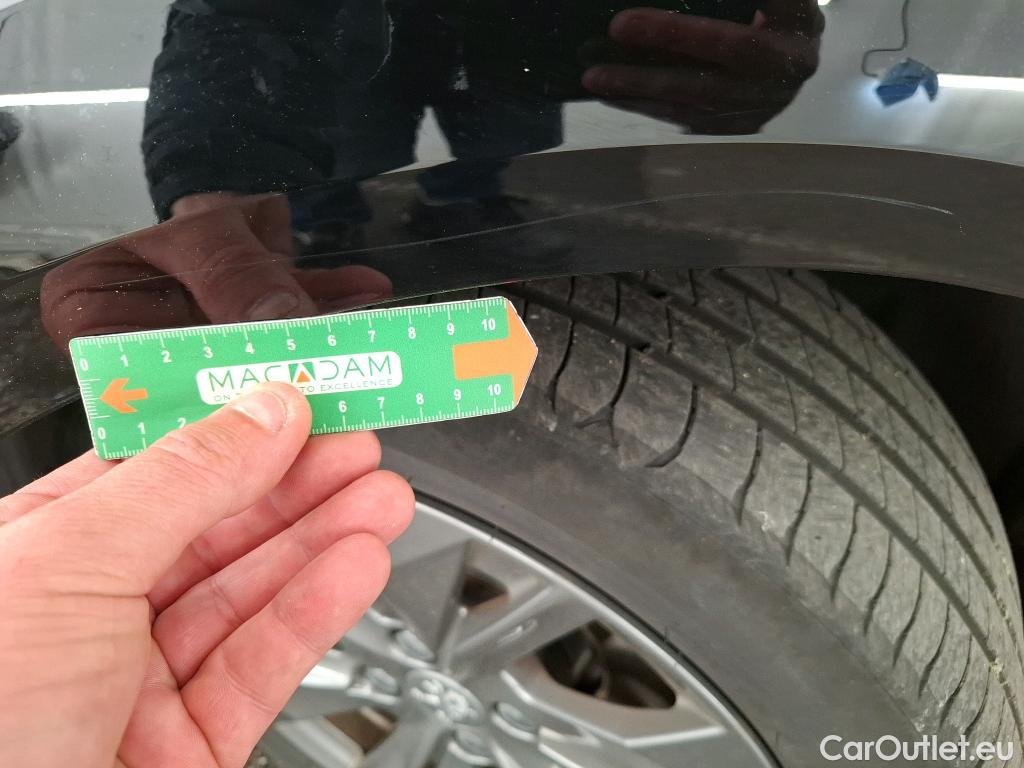  Peugeot  208  (e-) Allure Pack 50kWh BVA #9