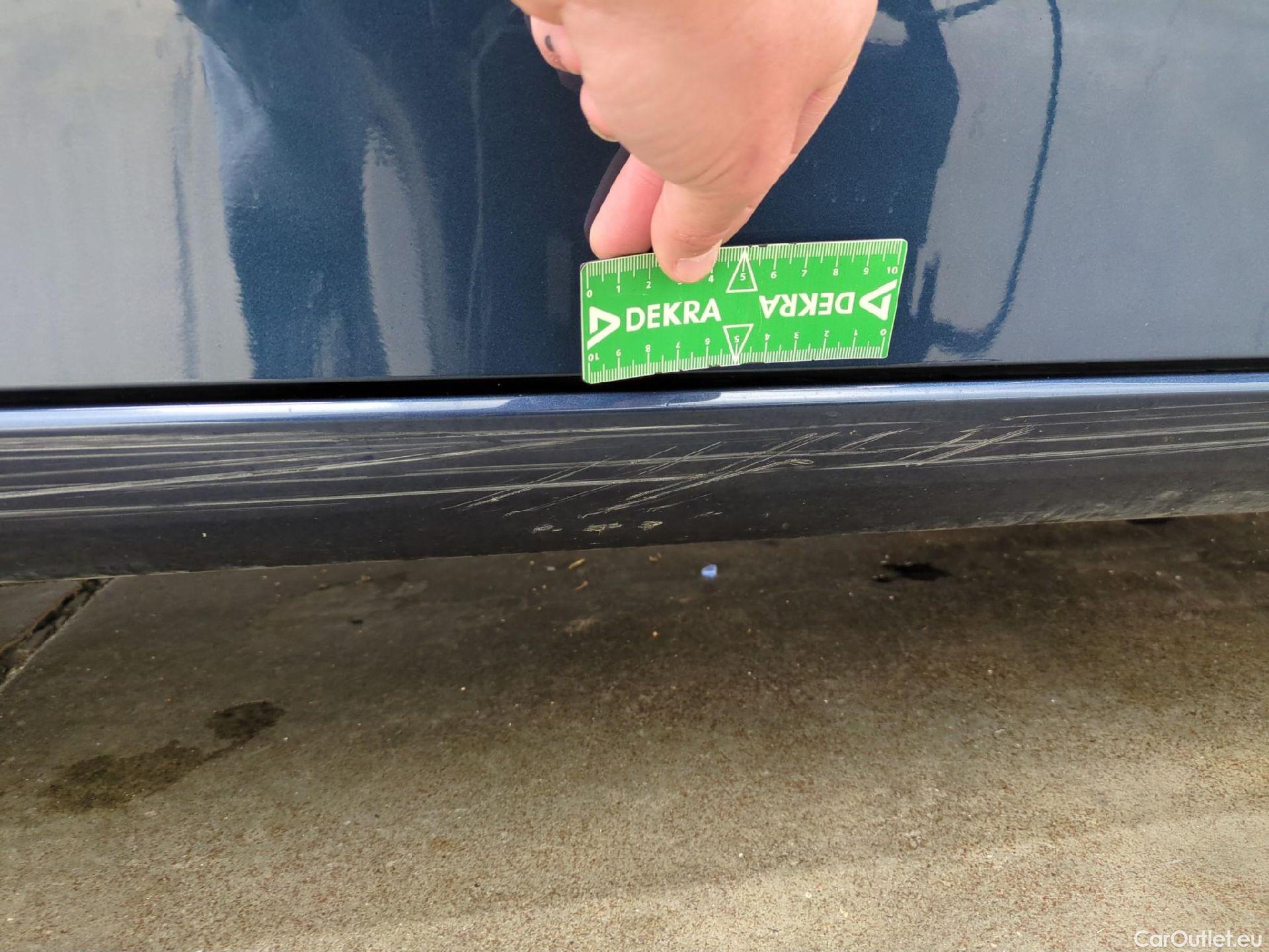  Mercedes  A-Klasse MERCEDES-BENZ Classe A Compact / 2018 / 5P / Berline A 180 Business Line 7G-DCT #25