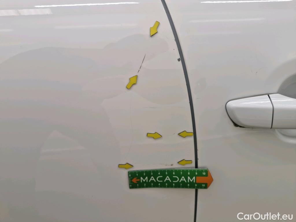  Citroen  C3  Société Feel 1.5 BlueHDI 100CV BVM6 E6d #4