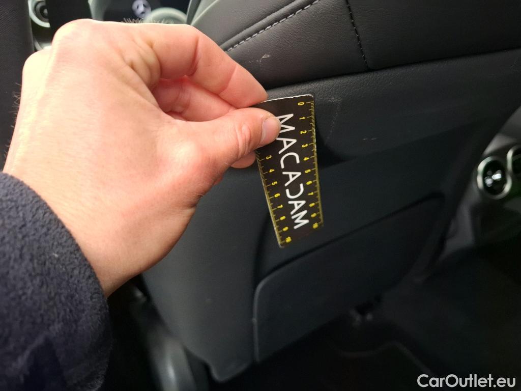  Mercedes  GLC MERCEDES-BENZ  / 2022 / 5P / SUV  300 e AMG Line 4MATIC #25