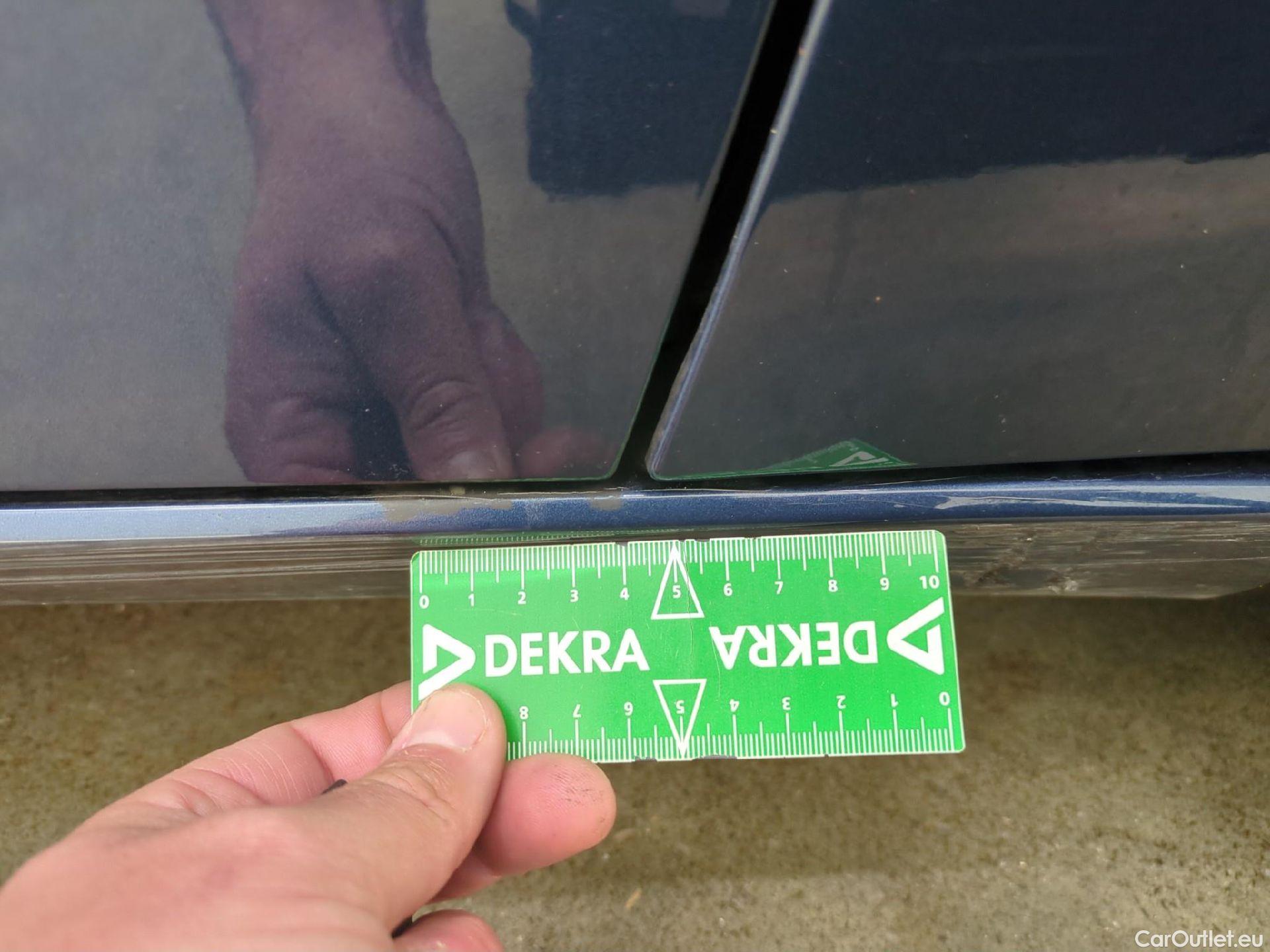  Mercedes  A-Klasse MERCEDES-BENZ Classe A Compact / 2018 / 5P / Berline A 180 Business Line 7G-DCT #21