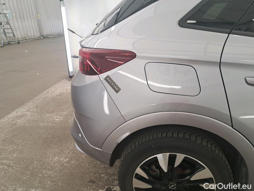  Opel   Grandland X Grandland X Business Elegance 1.5 130CV BVA8 6E #1