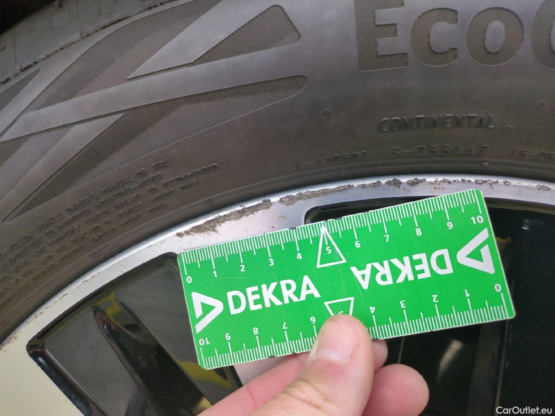  Mercedes  A-Klasse MERCEDES-BENZ Classe A Compact / 2018 / 5P / Berline A 180 Business Line 7G-DCT #6