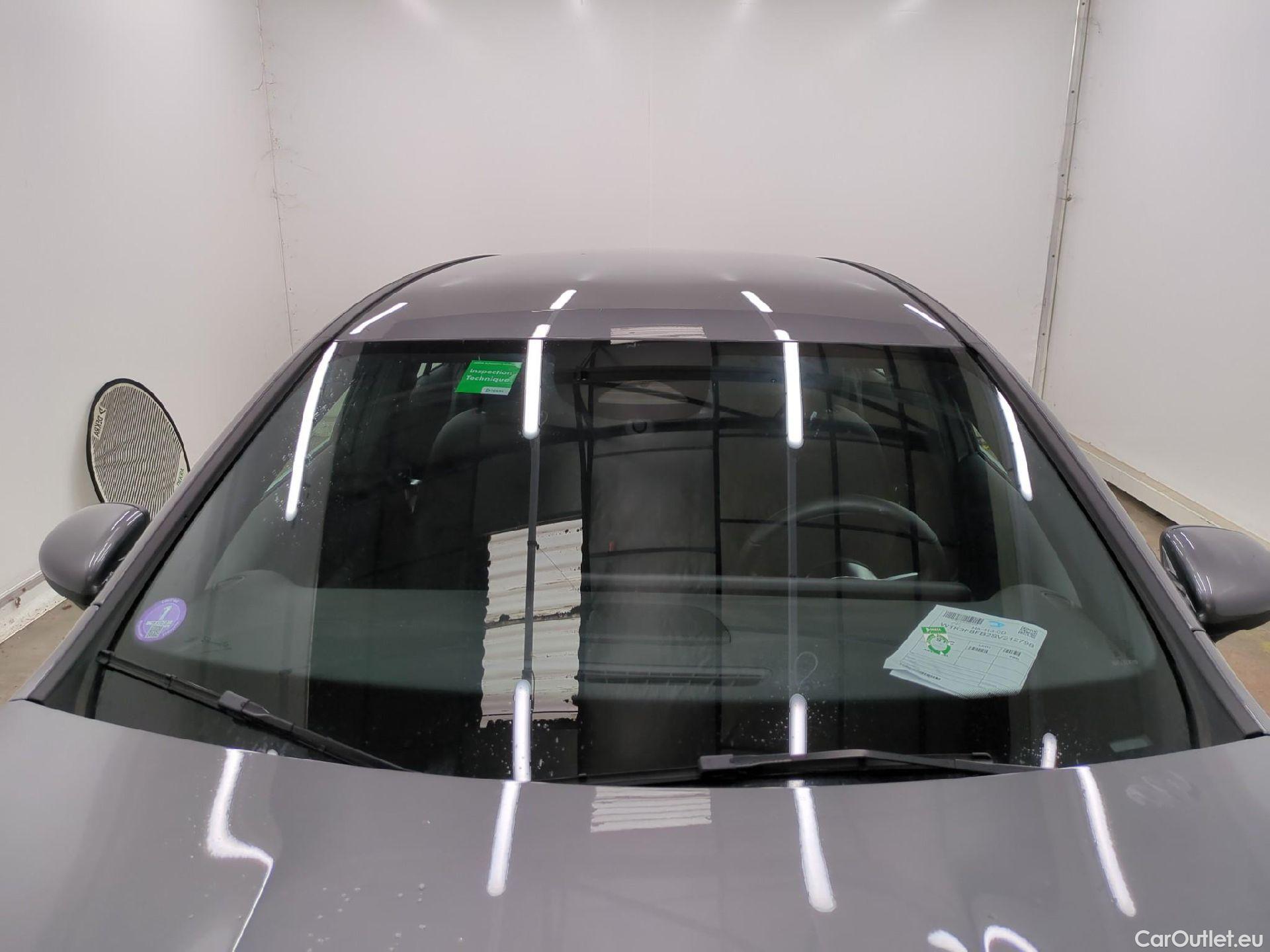  Mercedes  A-Klasse MERCEDES-BENZ Classe A Compact / 2022 / 5P / Berline A 250 e Business Line 8G-DCT #11