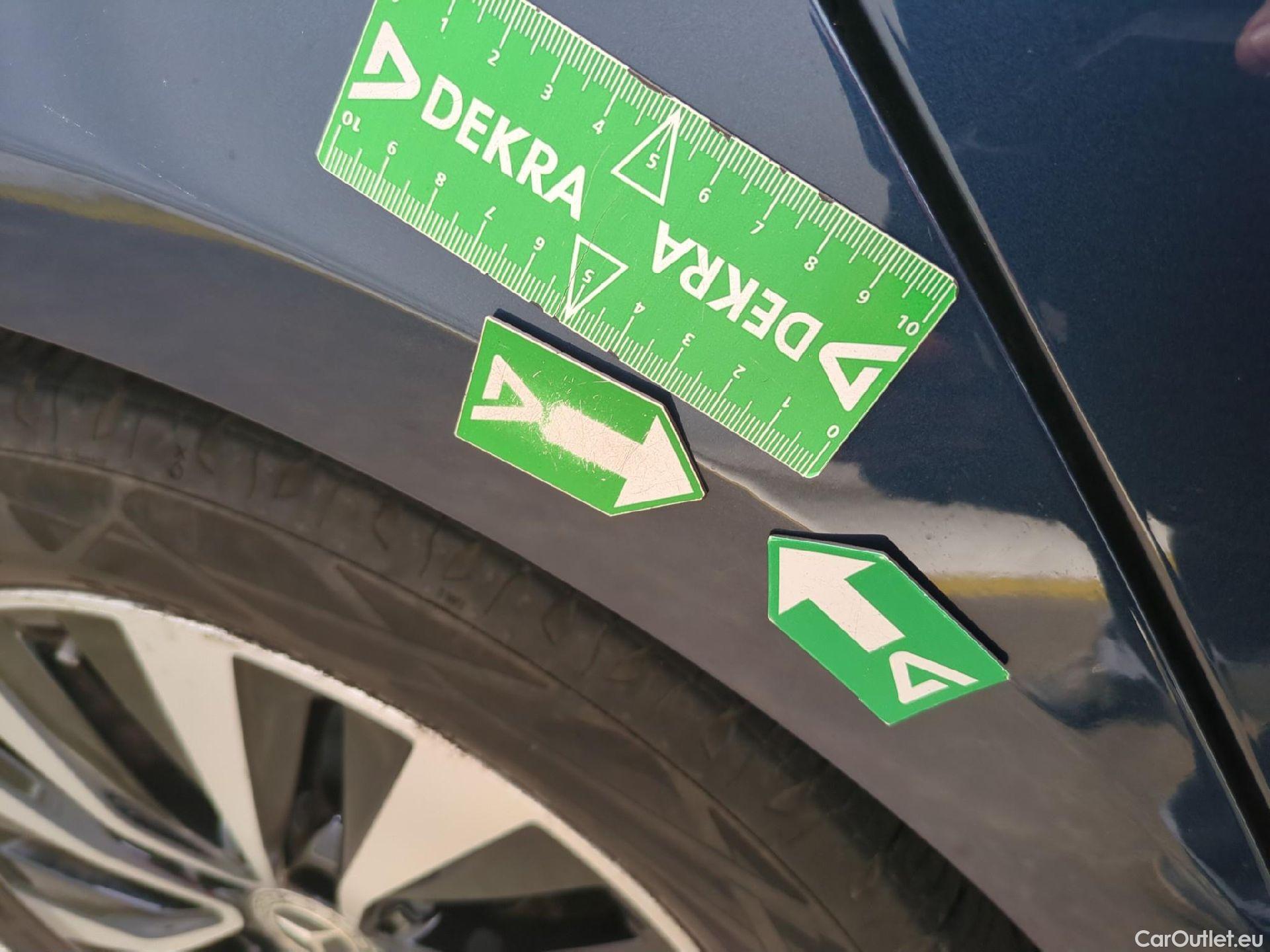  Mercedes  A-Klasse MERCEDES-BENZ Classe A Compact / 2018 / 5P / Berline A 180 Business Line 7G-DCT #33