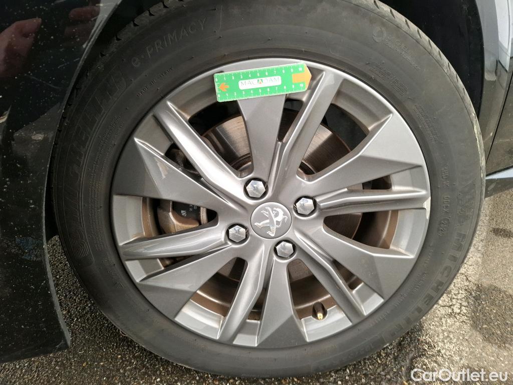  Peugeot  208  (e-) Allure Pack 50kWh BVA #17