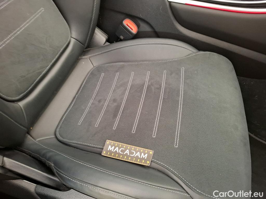  Mercedes  GLC MERCEDES-BENZ  / 2022 / 5P / SUV  300 e AMG Line 4MATIC #20