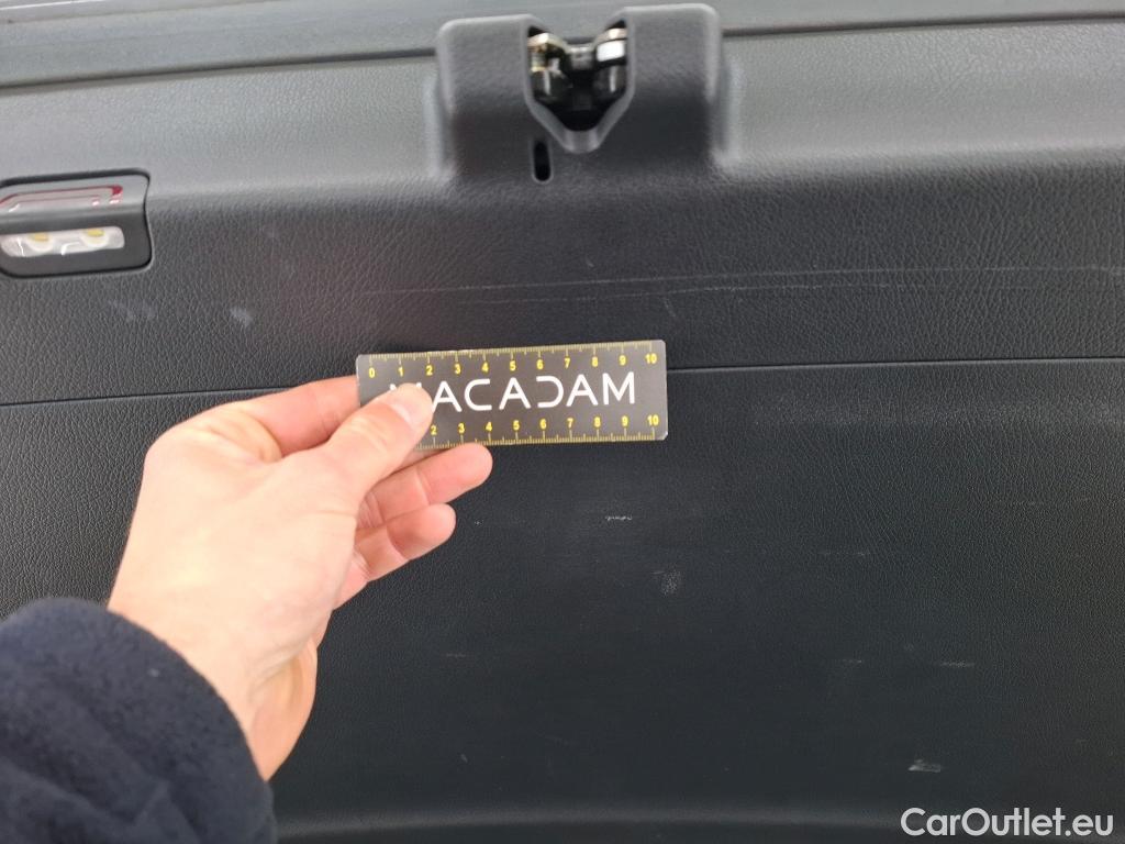  Mercedes  GLC MERCEDES-BENZ  / 2022 / 5P / SUV  300 e AMG Line 4MATIC #17