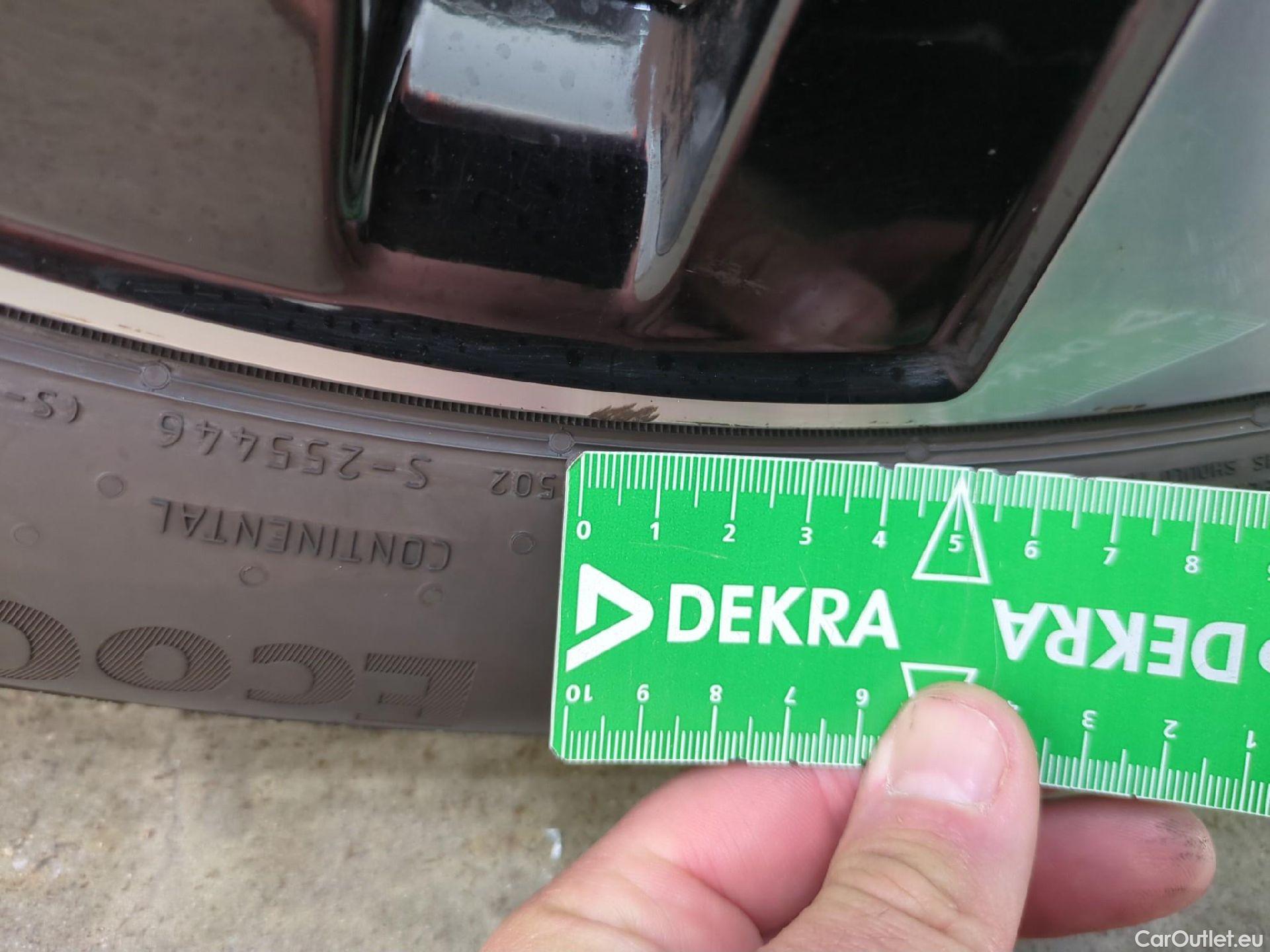  Mercedes  A-Klasse MERCEDES-BENZ Classe A Compact / 2018 / 5P / Berline A 180 Business Line 7G-DCT #8