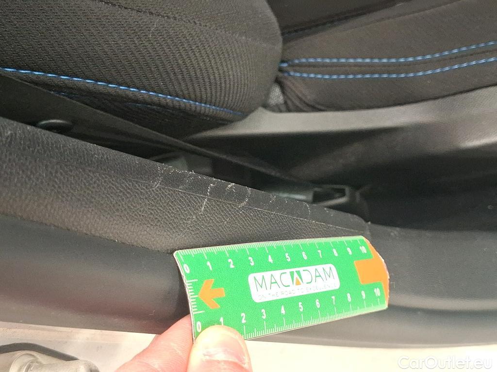  Peugeot  208  (e-) Active Business 50kWh BVA #11