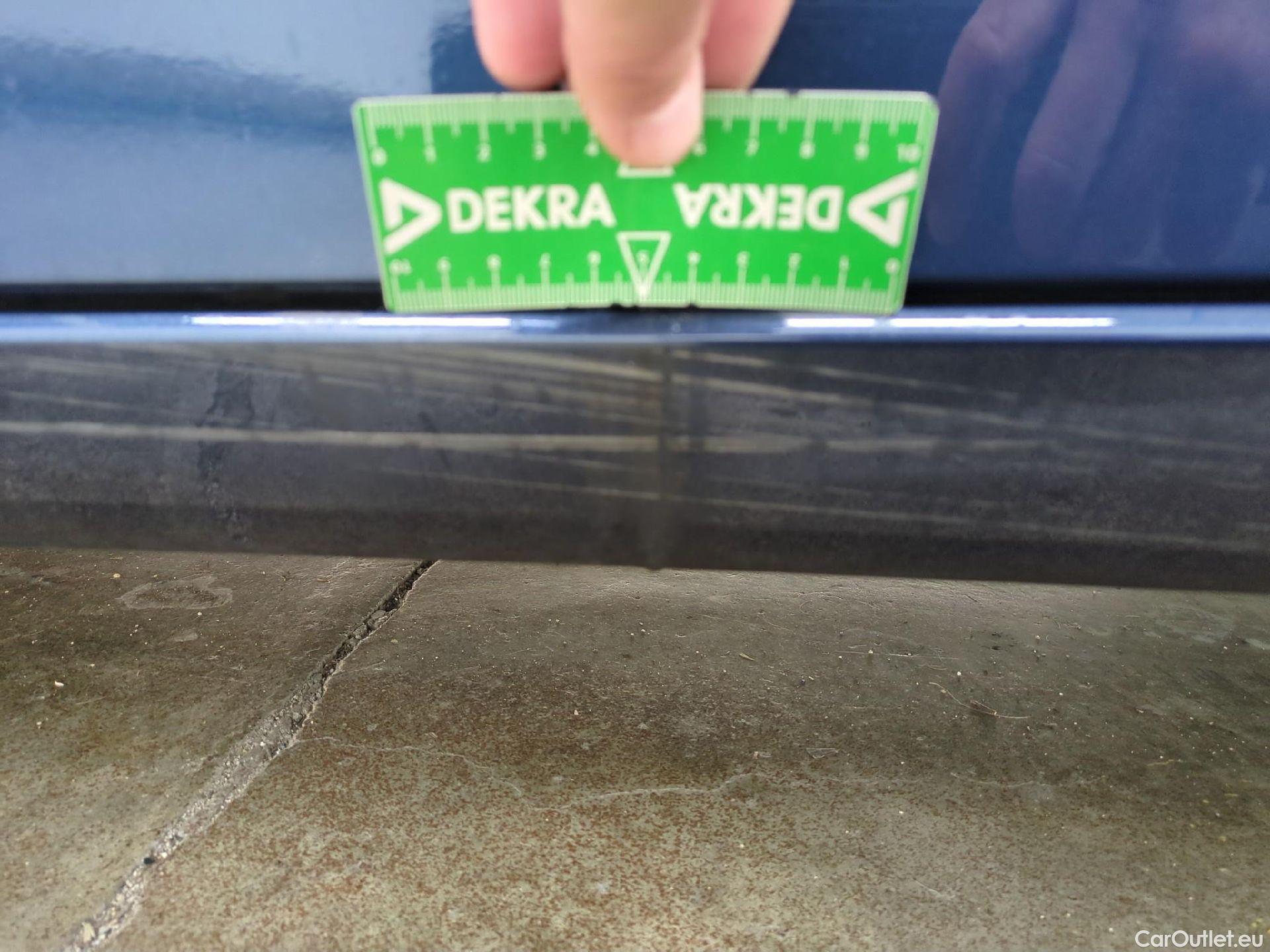  Mercedes  A-Klasse MERCEDES-BENZ Classe A Compact / 2018 / 5P / Berline A 180 Business Line 7G-DCT #16