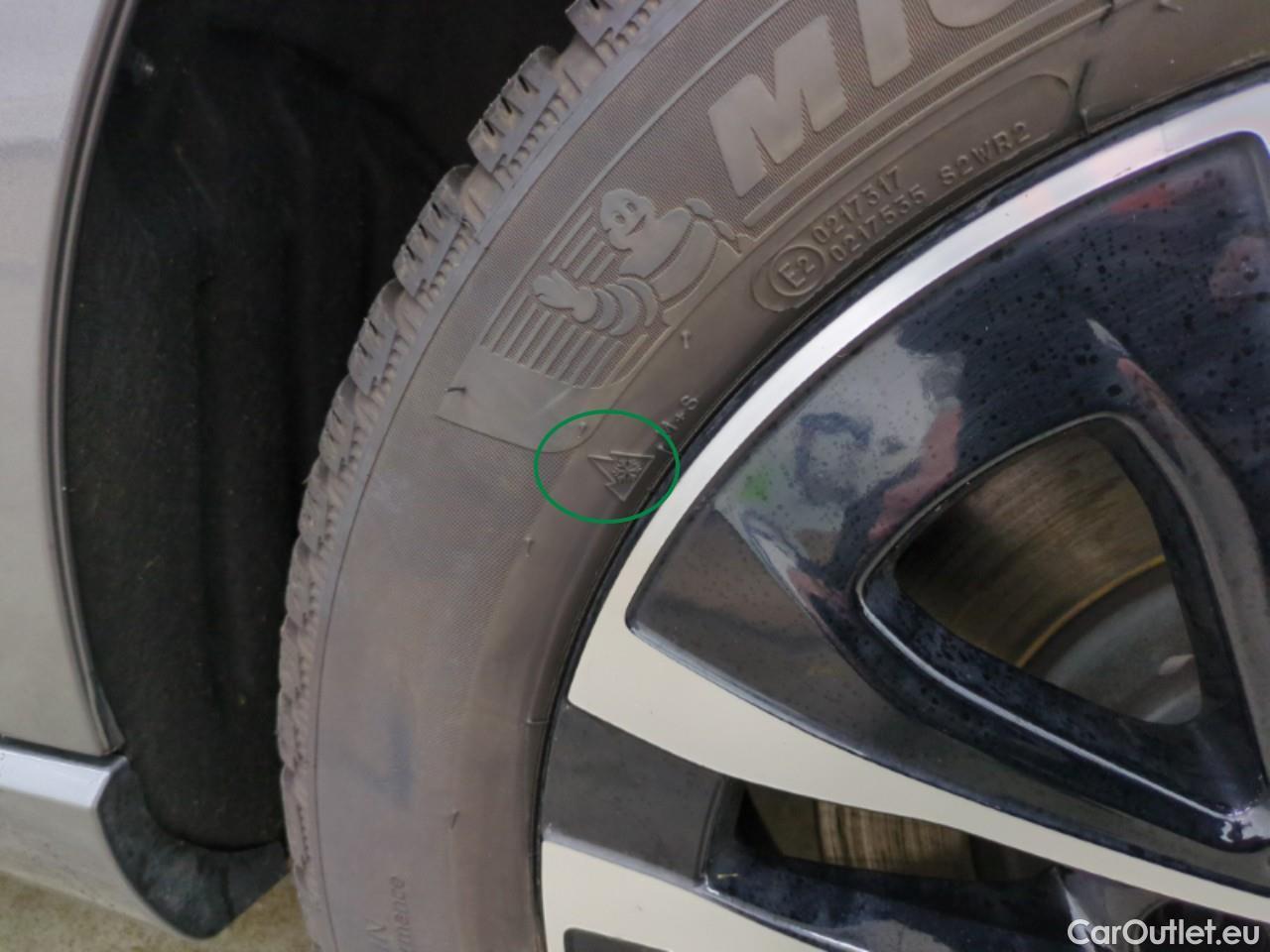  Mercedes  A-Klasse MERCEDES-BENZ Classe A Compact / 2022 / 5P / Berline A 250 e Business Line 8G-DCT #10