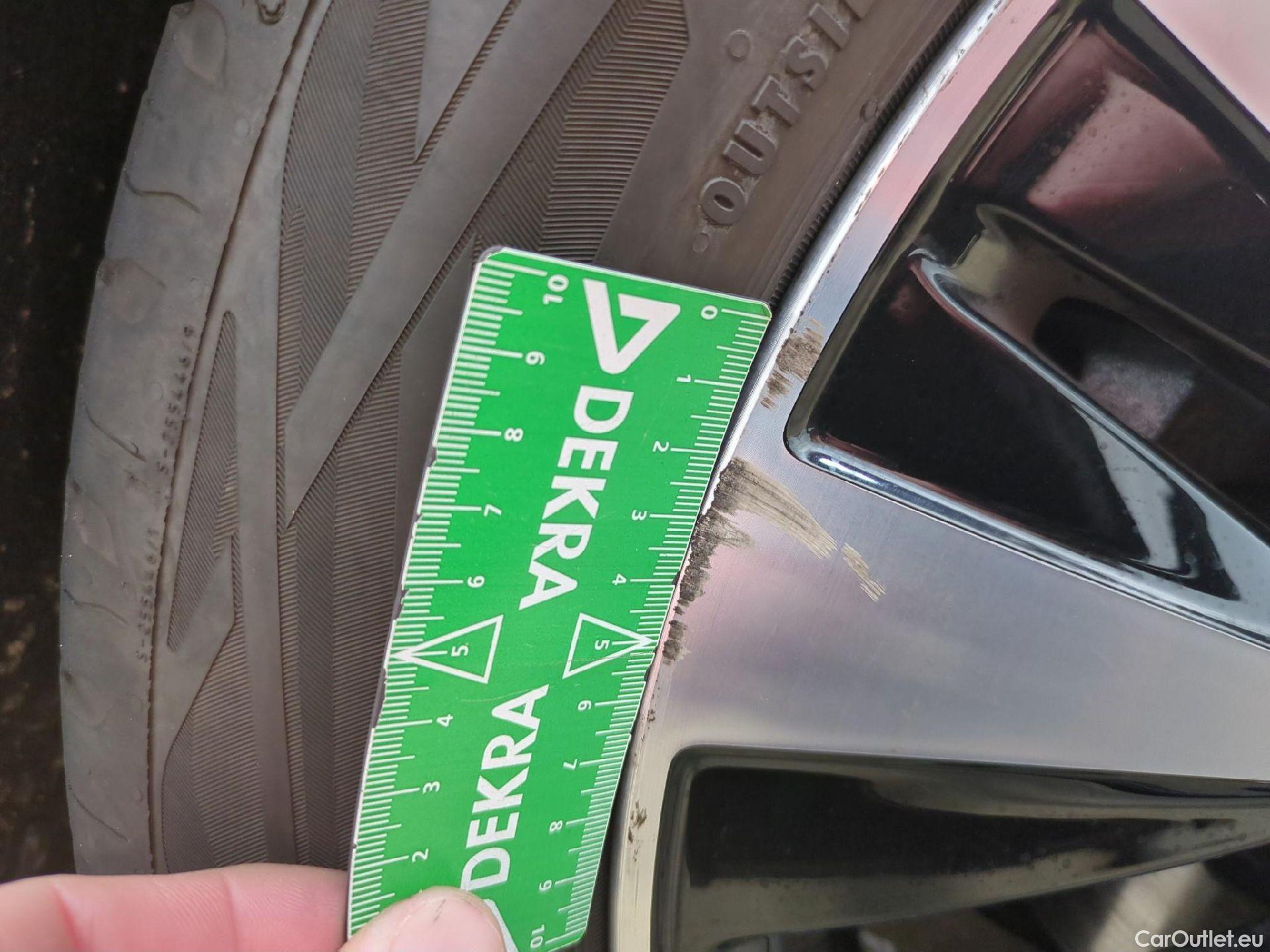  Mercedes  A-Klasse MERCEDES-BENZ Classe A Compact / 2018 / 5P / Berline A 180 Business Line 7G-DCT #7