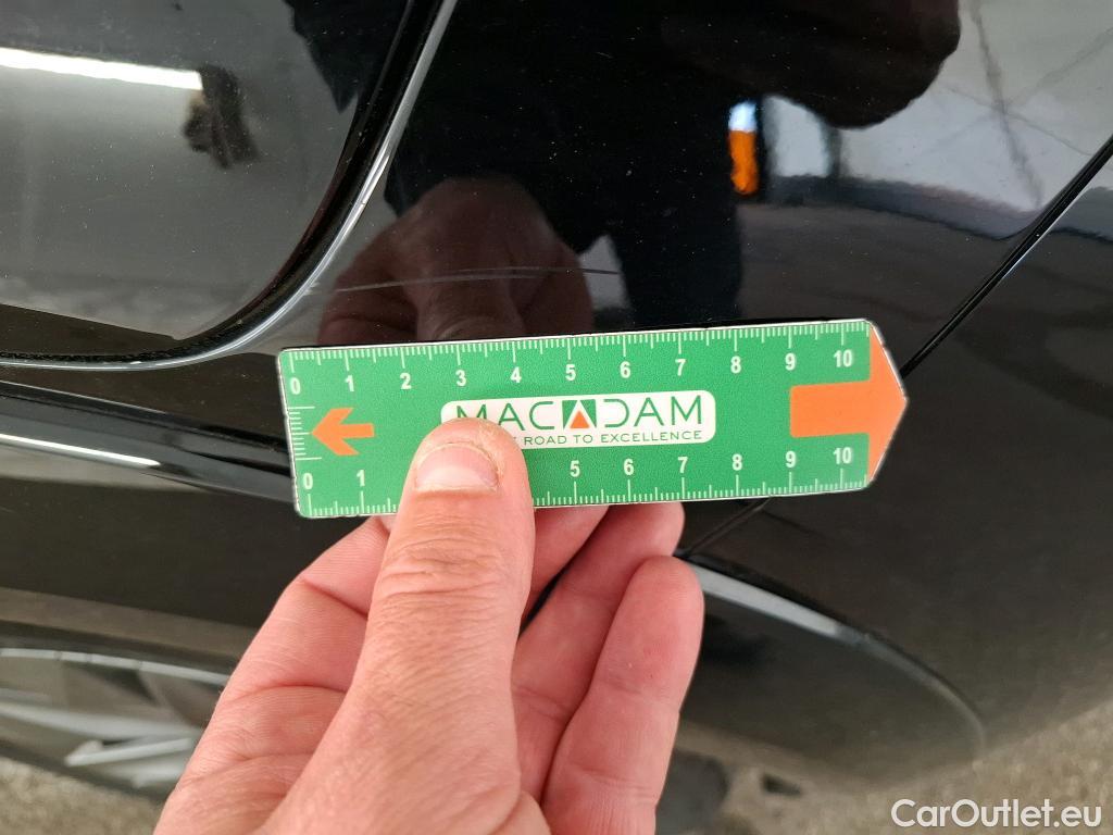  Peugeot  208  (e-) Allure Pack 50kWh BVA #23