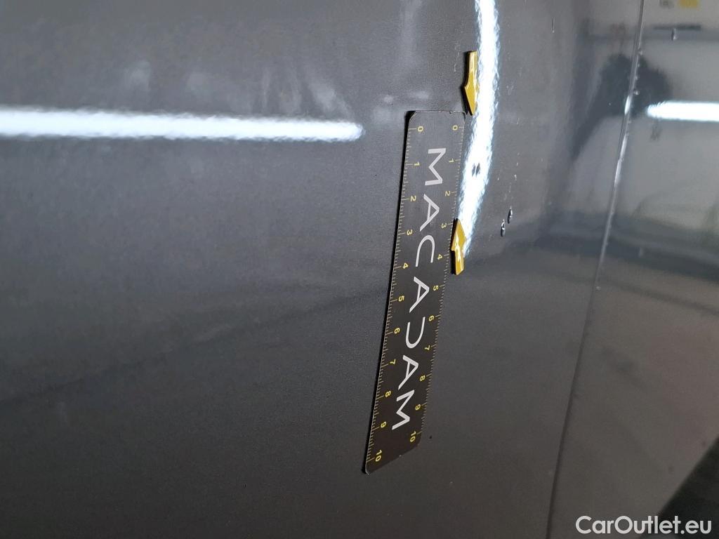  Mercedes  GLC MERCEDES-BENZ  / 2022 / 5P / SUV  300 e AMG Line 4MATIC #33